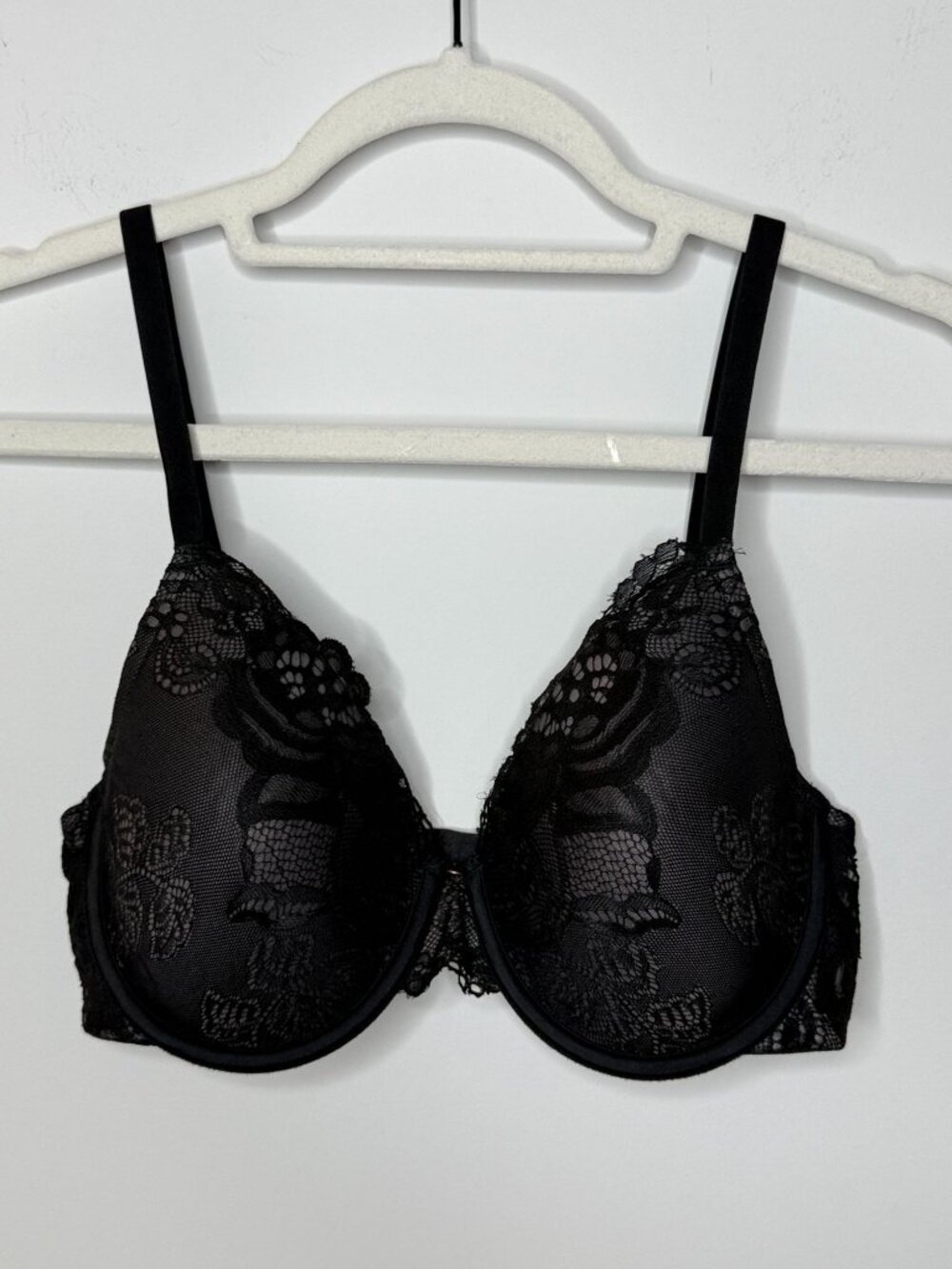 Natori Black Floral Lace Underwire Bra Size 34B